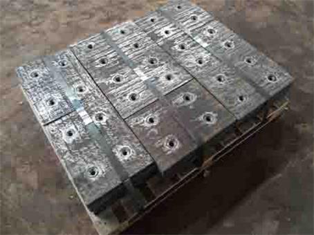 耐磨鋼板鉆孔-堆焊耐磨板定制(圖1) 耐磨鋼板鉆孔-堆焊耐磨板定制(圖1)