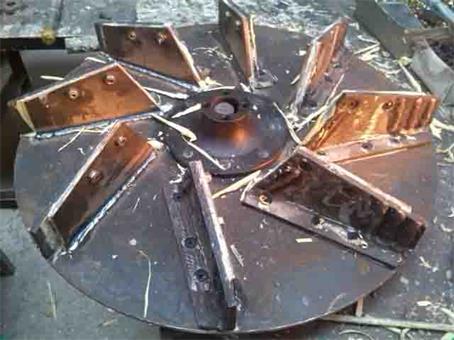 拼焊耐磨件-堆焊耐磨板(圖1) 拼焊耐磨件-堆焊耐磨板(圖1)