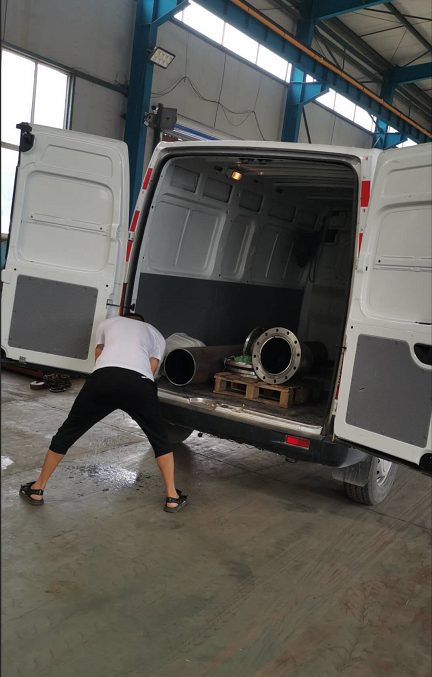 耐磨管道生產完成,馬上準備發貨了!(圖2) 耐磨管道生產完成,馬上準備發貨了!(圖2)